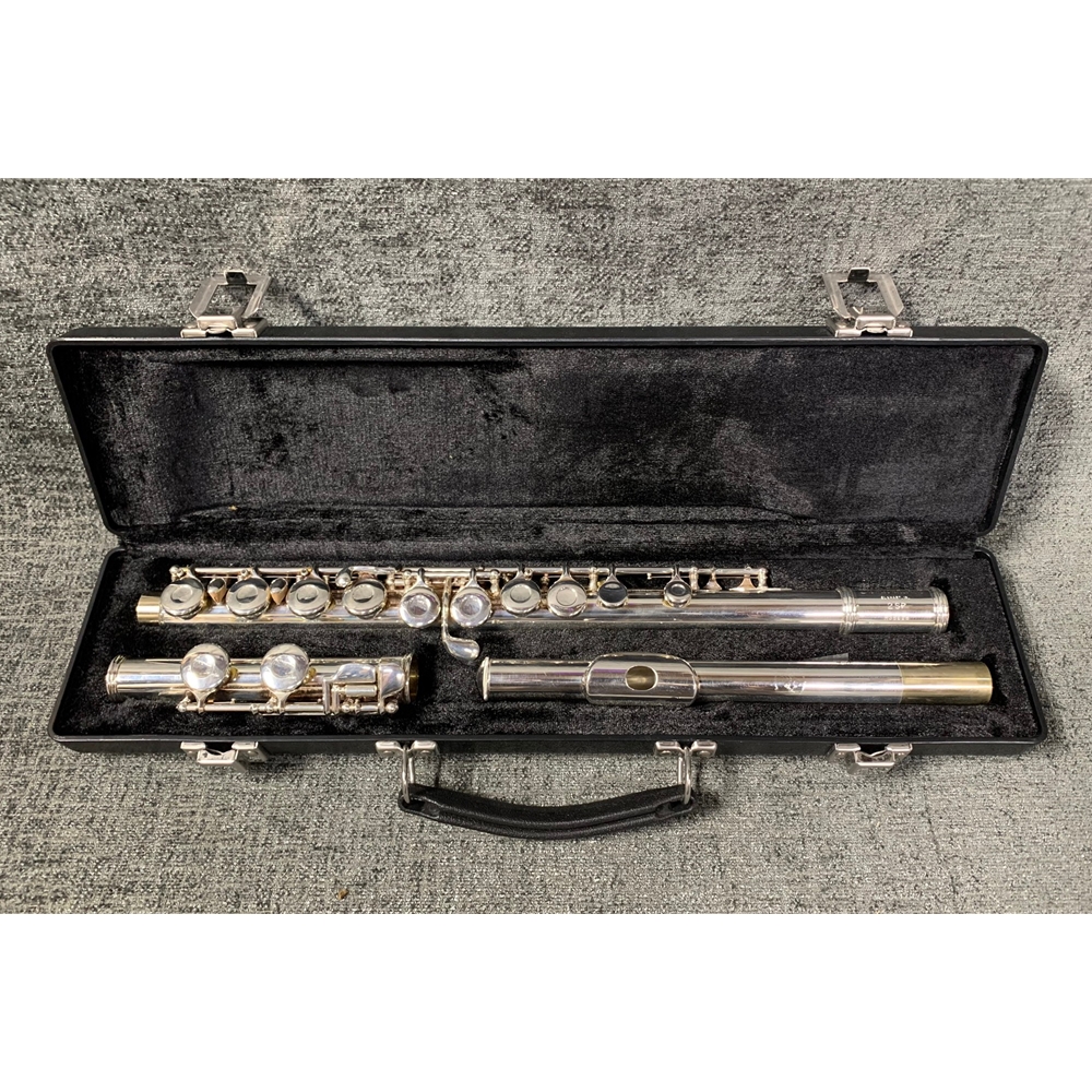 Gemeinhardt USA 2SP Student Flute Plateau ( Closed Hole ) with J1 Headjoint  and Offset G'
