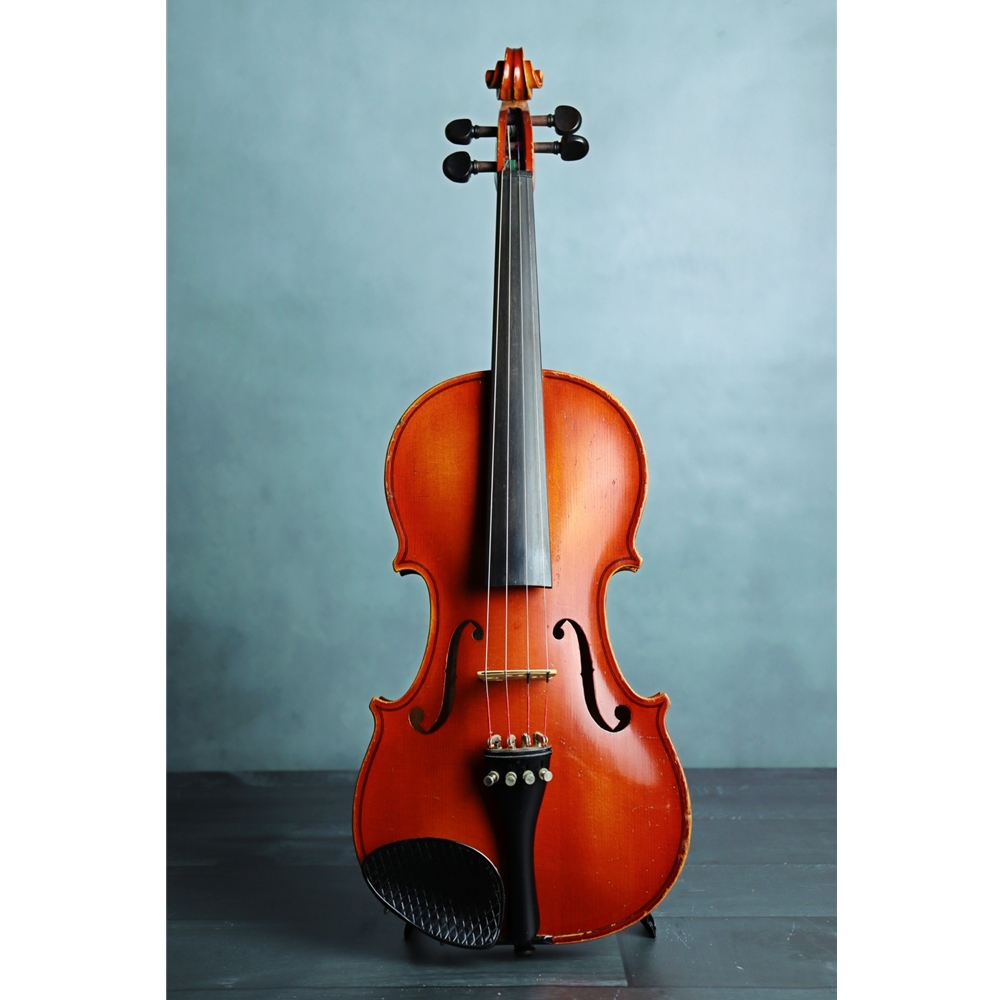 Mundt Music of Longview - Karl Knilling 4/4 German Violin Pre Owned