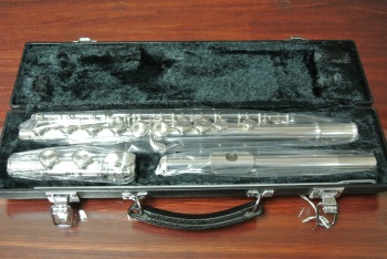 Yamaha YFL221 Student Flute Preowned