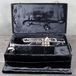 King 2055 Silver Flair Professional Trumpet Preowned