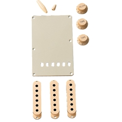 Fender Accessory Kit, Stratocaster, Aged White
