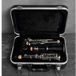 Selmer Signet Model 110 Special Bb Wood Clarinet Preowned