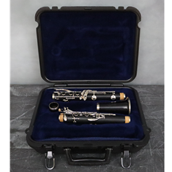 Selmer Signet Model 110 Special Bb Wood Clarinet Preowned