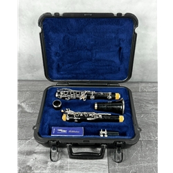 Selmer Signet Model 110 Special Bb Wood Clarinet Preowned