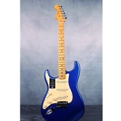 Fender American Ultra Stratocaster Left Hand, Maple Fingerboard, Cobra Blue Electric Guitar