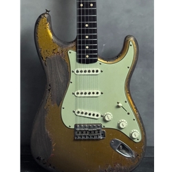 Fender Custom Shop Dale Wilson 60 Stratocaster- Heavy Relic, Green Gold Patina Over 3-Color Sunburst Electric Guitar