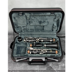 Buffet E11 Bb Clarinet All Wood  Preowned