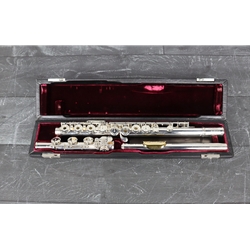 Armstrong Artesia 45B-TE USA Open Hole Solid Silver Flute with Gold Lip Pate and B-Foot Preowned