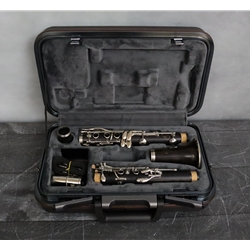 Buffet R-13 Professional Wood Clarinet with Nickle Keys Preowned