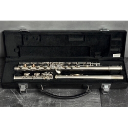 Yamaha YFL222 Student Flute Preowned